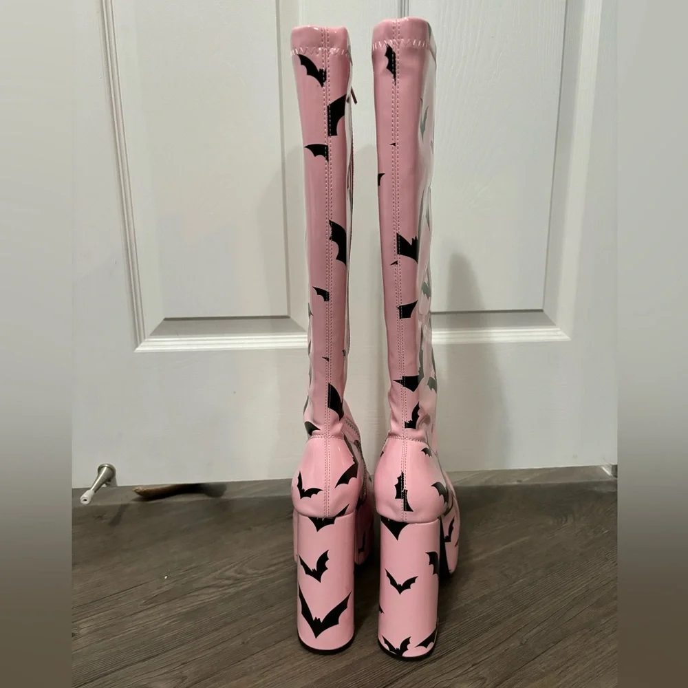 NWOB Dolls Kill / Trickz an’ Treatz Bat Glam Gogo Boots - Picture 5 of 6